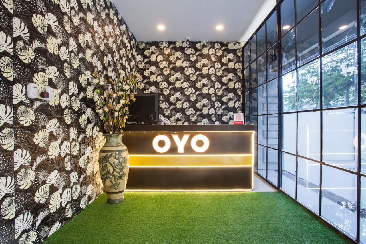 Oyo 2361 Hotel Winston Glugur Ngoại thất bức ảnh