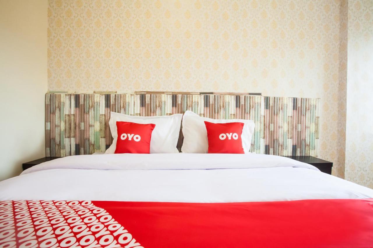 Oyo 2361 Hotel Winston Glugur Ngoại thất bức ảnh